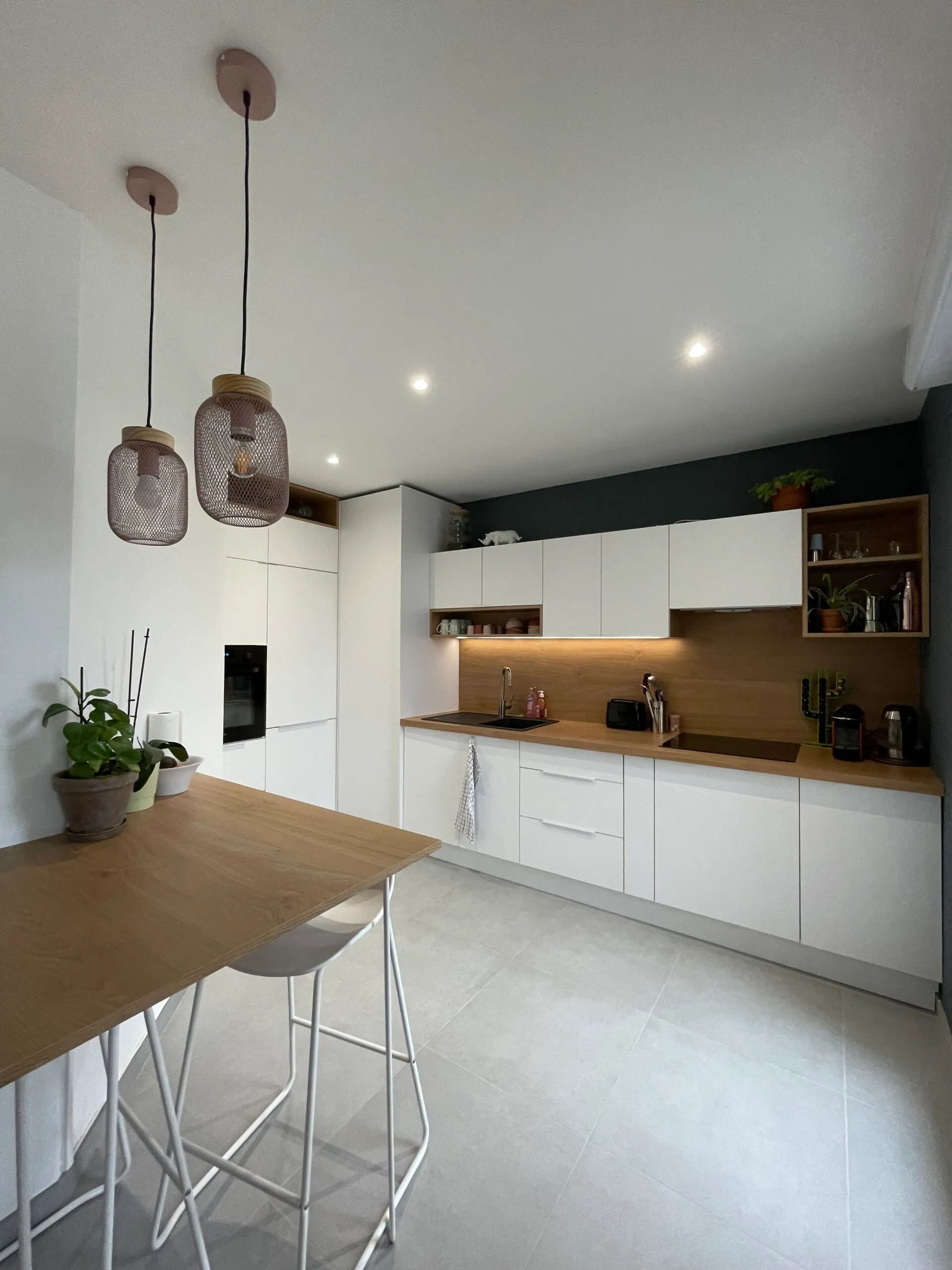 Cuisine blanche et bois